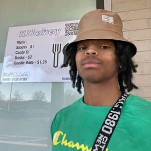 Meet your Posher, Ty